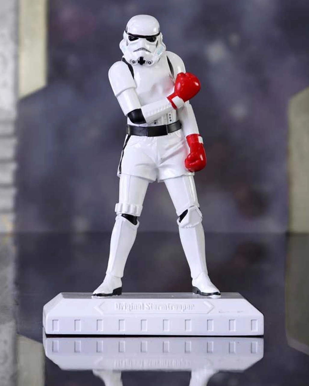 The Greatest Stormtrooper Boxer Figur 18cm – Bild 2